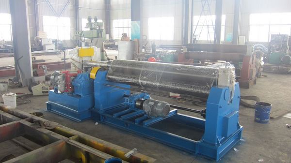 W12-17×2000機械對稱(cheng)式卷闆機